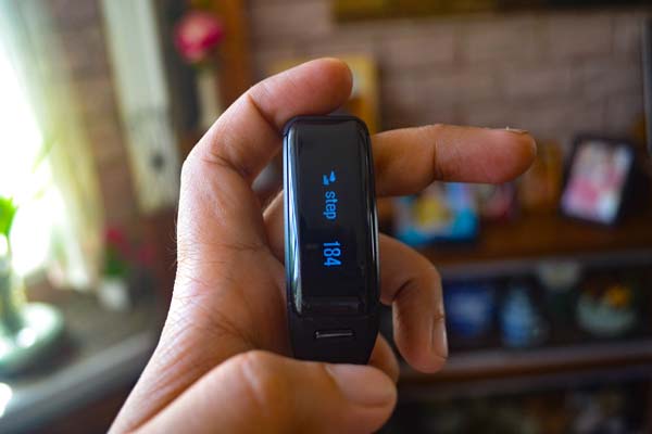 مراجعة no-1-f1-smartband-review-7