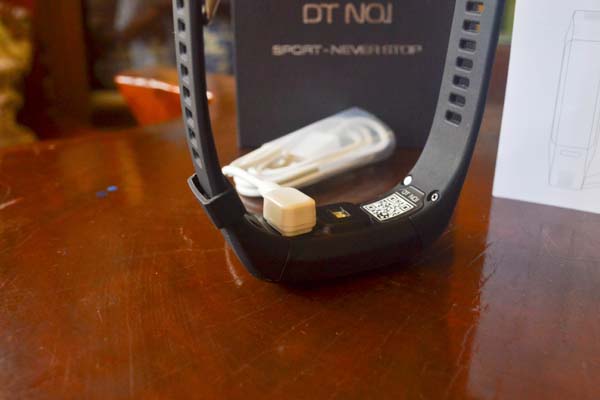 مراجعة no-1-f1-smartband-review -11