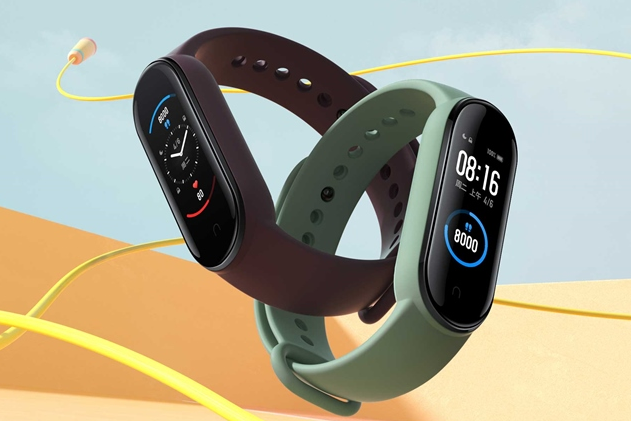 هل يجب أن أقوم بترقية Xiaomi Mi Band 4 إلى Mi Band 5؟
